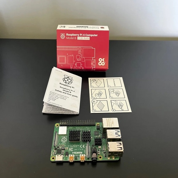 Vilros | Raspberry Pi 4 [Complete Kit] - Picture 3 of 8